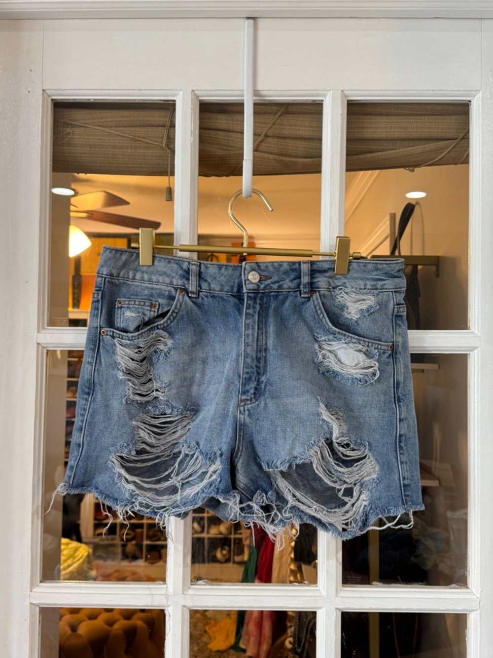 Topshop Moto Mom Blue Distressed Denim‎ Cutoff Shorts - Picture 4 of 4
